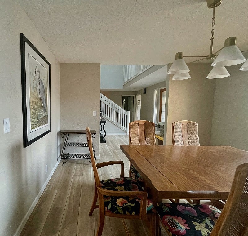 Large dining room with view to the entry.