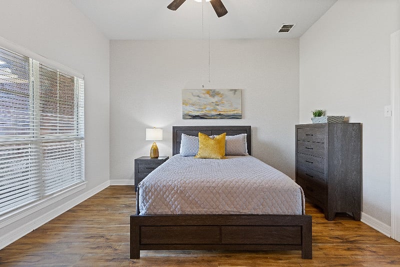 Furnished Finder property 570801_1 photo 19
