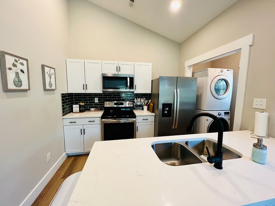 Furnished Finder property 570803_1 photo 6