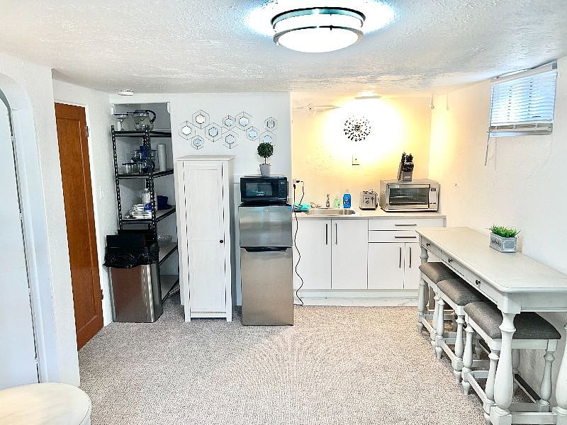 Furnished Finder property 570840_2 photo 3