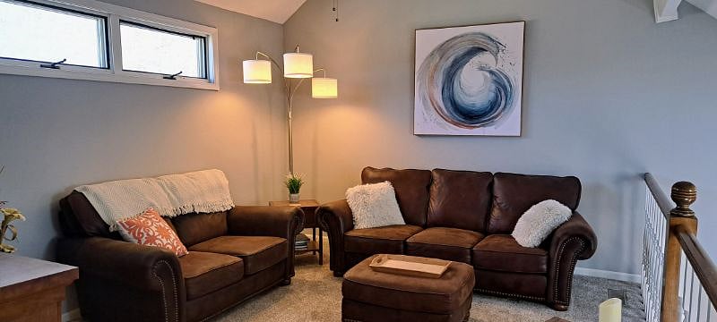 Upstairs loft sitting area