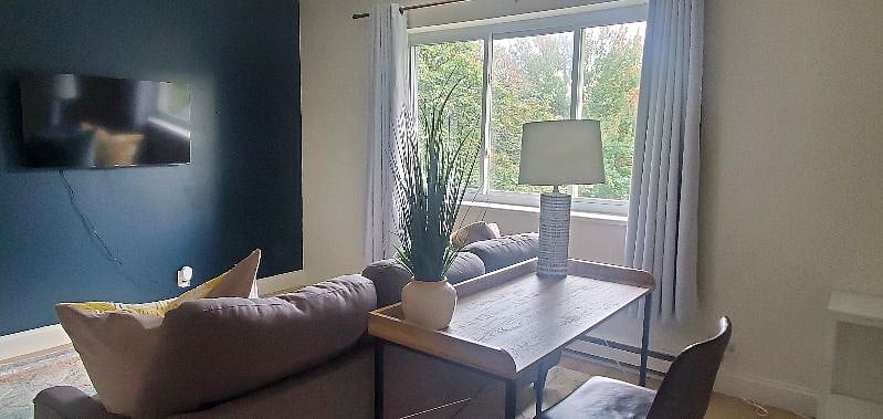 Furnished Finder property 570858_1 photo 9