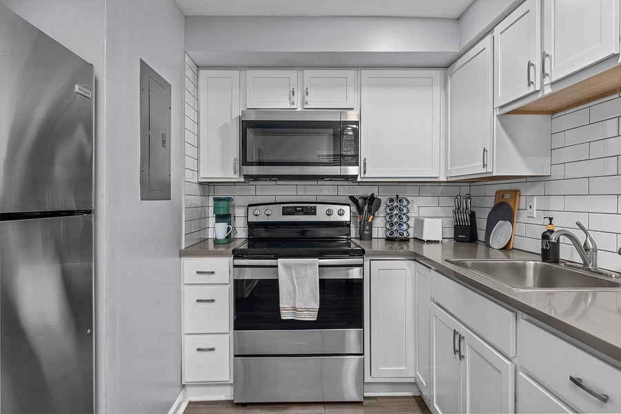 Furnished Finder property 570858_6 photo 10