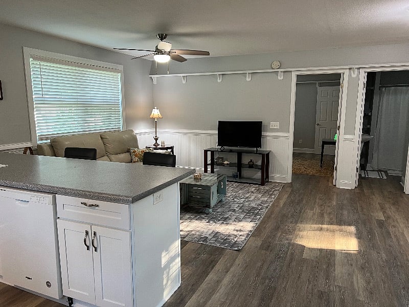 Furnished Finder property 570872_1 photo 3