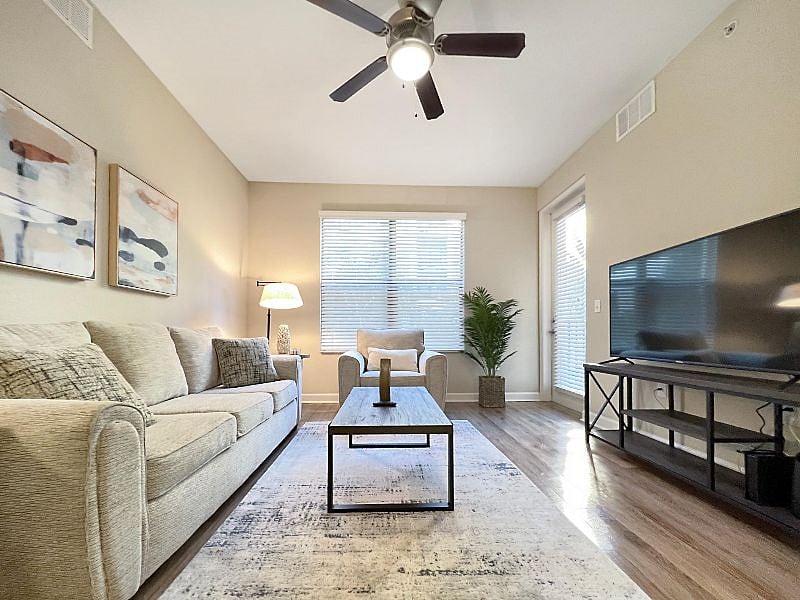Furnished Finder property 570948_1 photo 8
