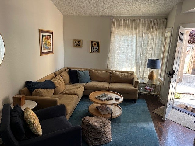 Furnished Finder property 570976_1 photo 4