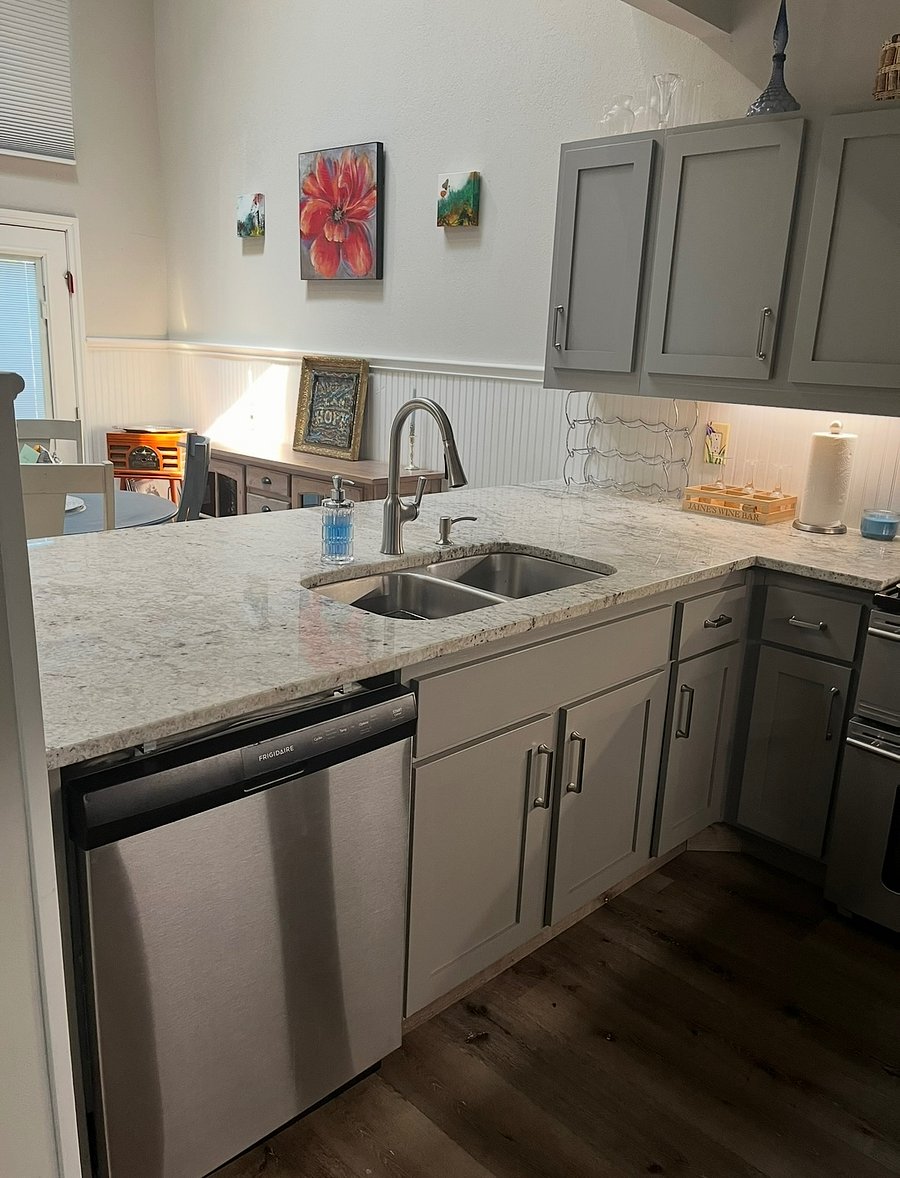 Furnished Finder property 570984_1 photo 7