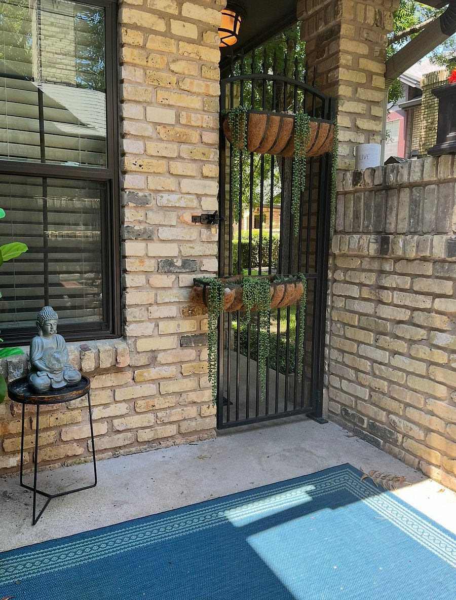 Furnished Finder property 570984_1 photo 5