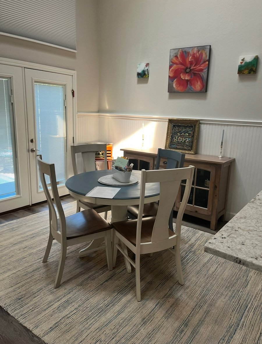 Furnished Finder property 570984_1 photo 4