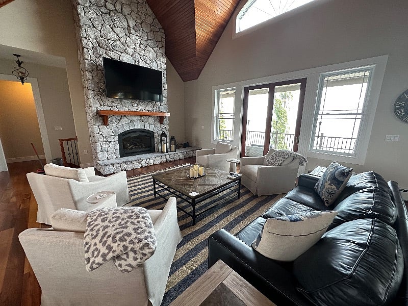 Furnished Finder property 570993_1 photo 3