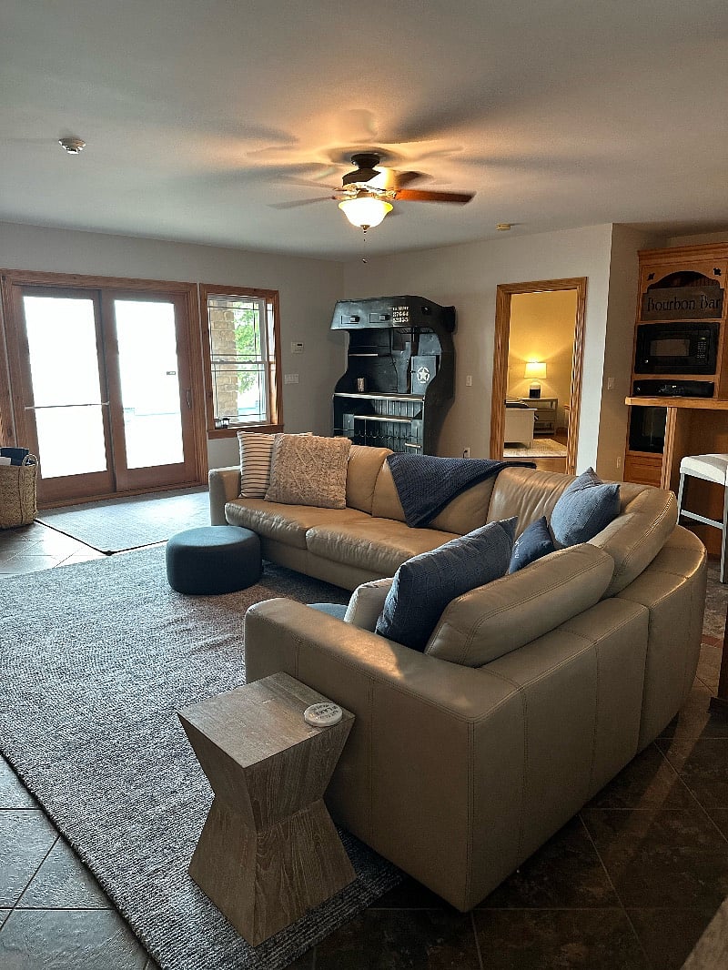 Furnished Finder property 570993_1 photo 25
