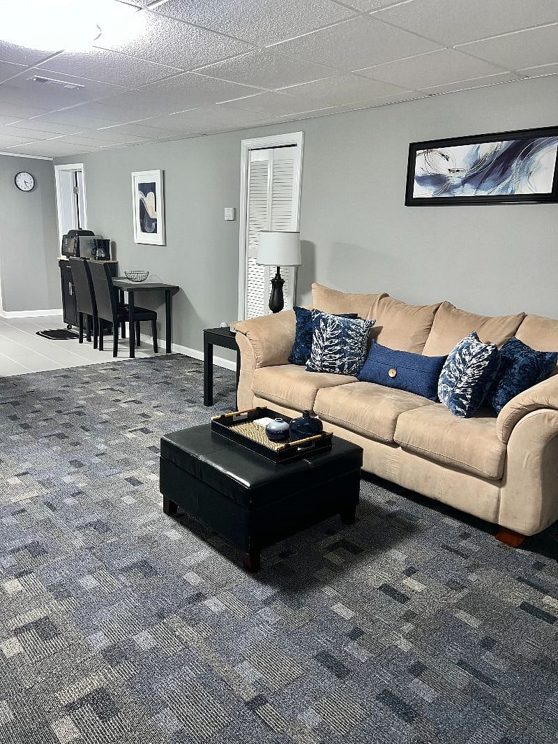 Furnished Finder property 571037_3 photo 5