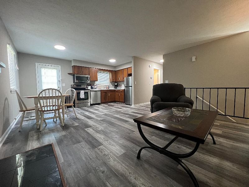 Furnished Finder property 571047_1 photo 2