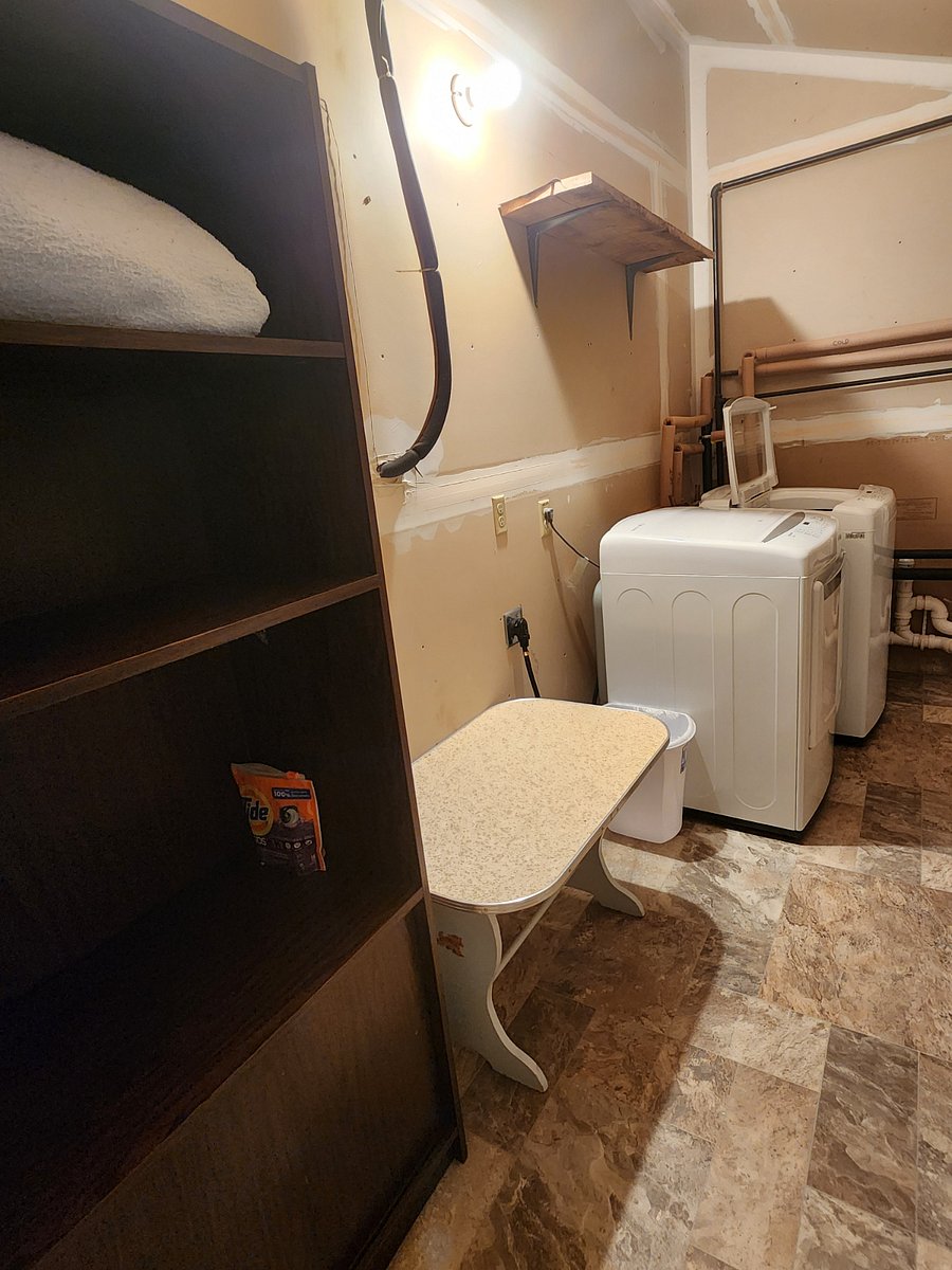 Furnished Finder property 571103_3 photo 16