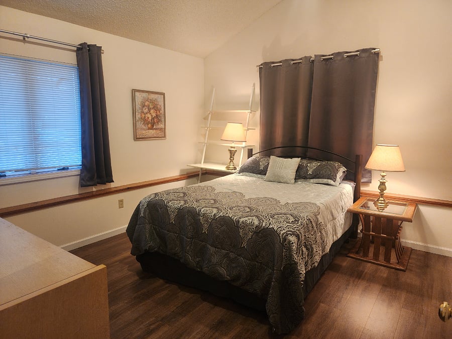 Furnished Finder property 571103_3 photo 10