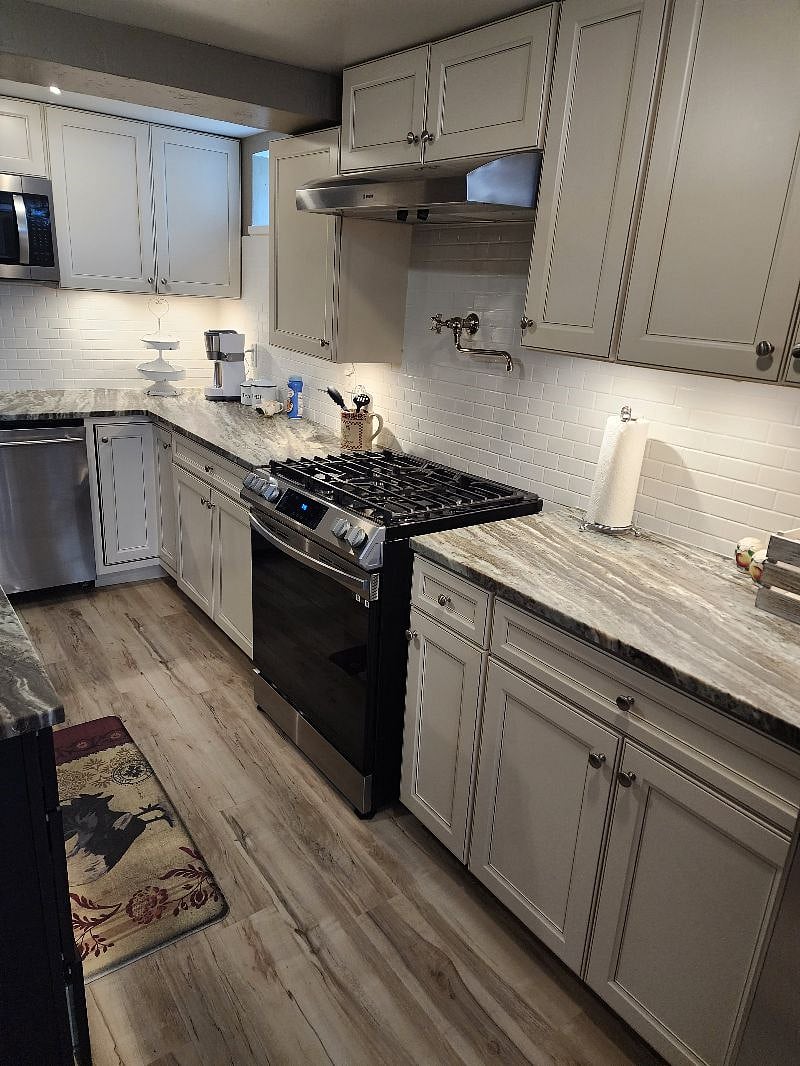 Furnished Finder property 571105_1 photo 3