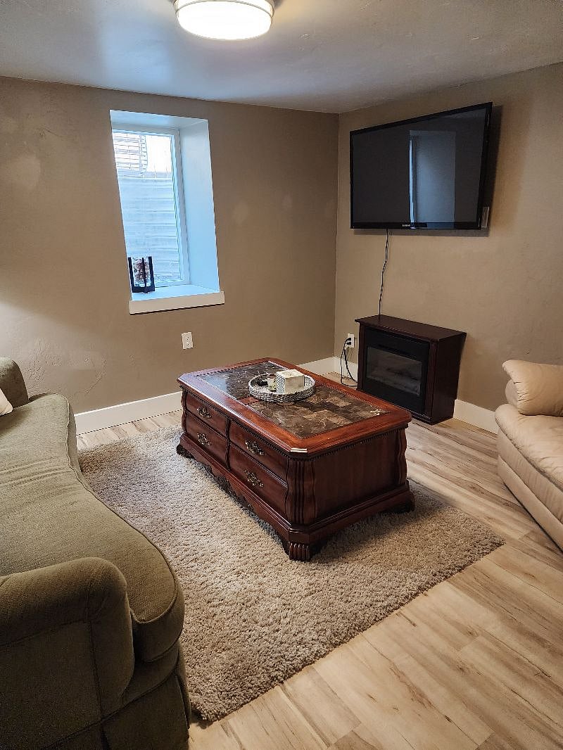Furnished Finder property 571105_1 photo 6