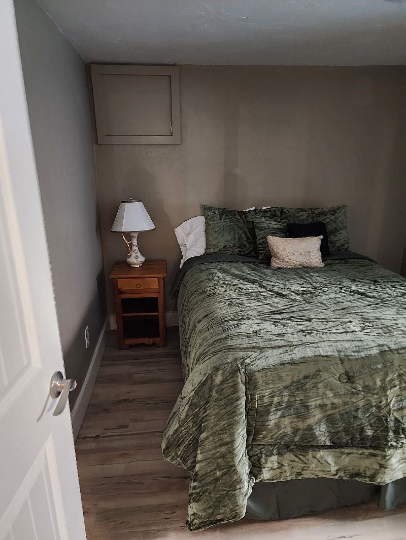 Furnished Finder property 571105_1 photo 12