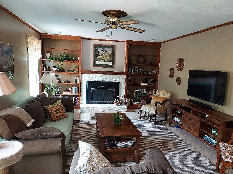 Furnished Finder property 571130_1 photo 3