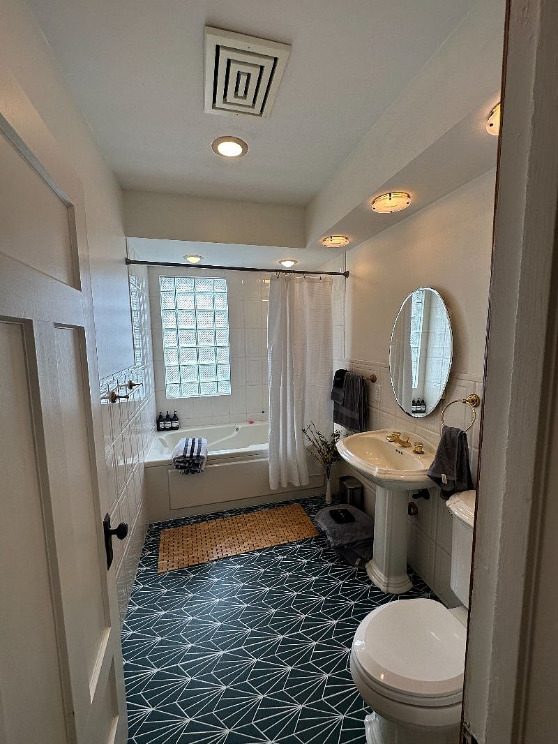 Furnished Finder property 571137_1 photo 4