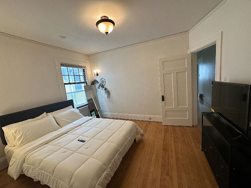 Furnished Finder property 571137_1 photo 3