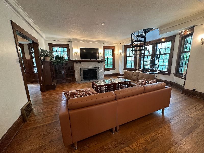 Furnished Finder property 571137_1 photo 16
