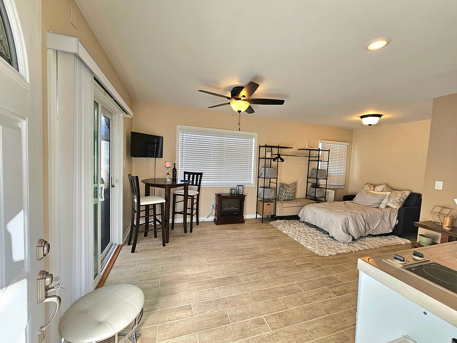 Furnished Finder property 571138_1 photo 3