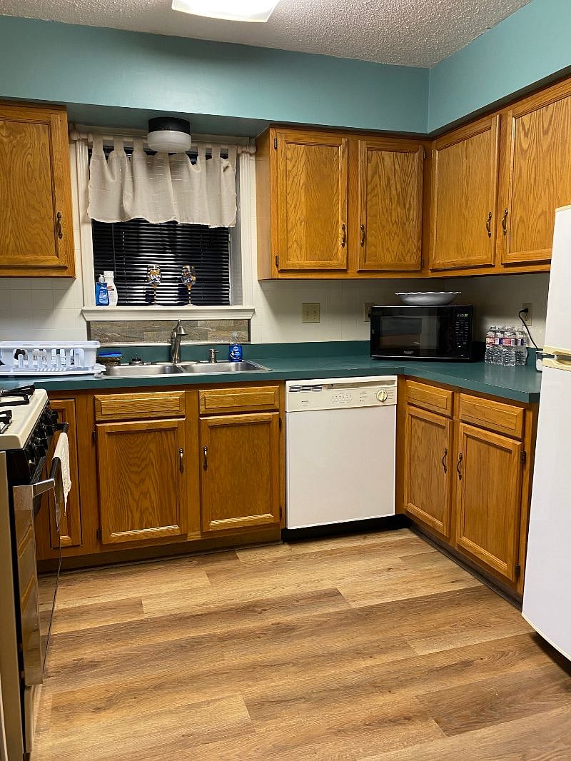 Furnished Finder property 571201_1 photo 5