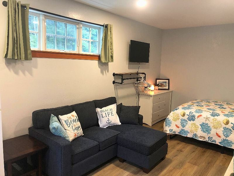 Furnished Finder property 571223_1 photo 3