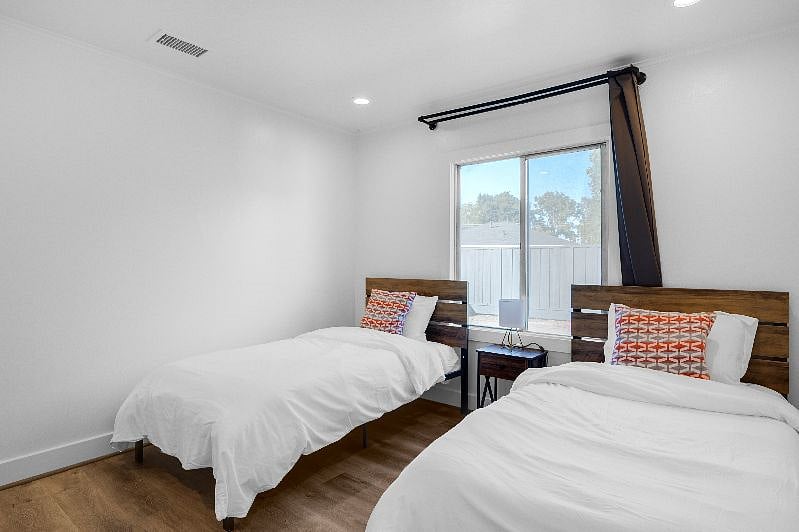 Furnished Finder property 571232_1 photo 29