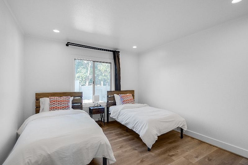 Furnished Finder property 571232_1 photo 31