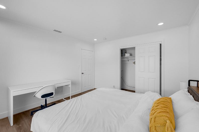 Furnished Finder property 571232_1 photo 32