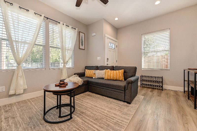 Furnished Finder property 571256_1 photo 6