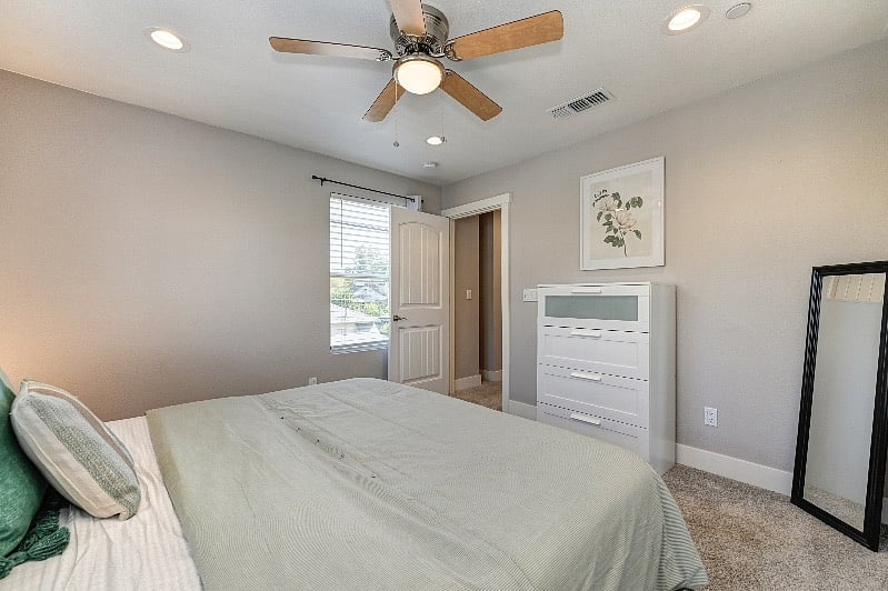 Furnished Finder property 571256_1 photo 24