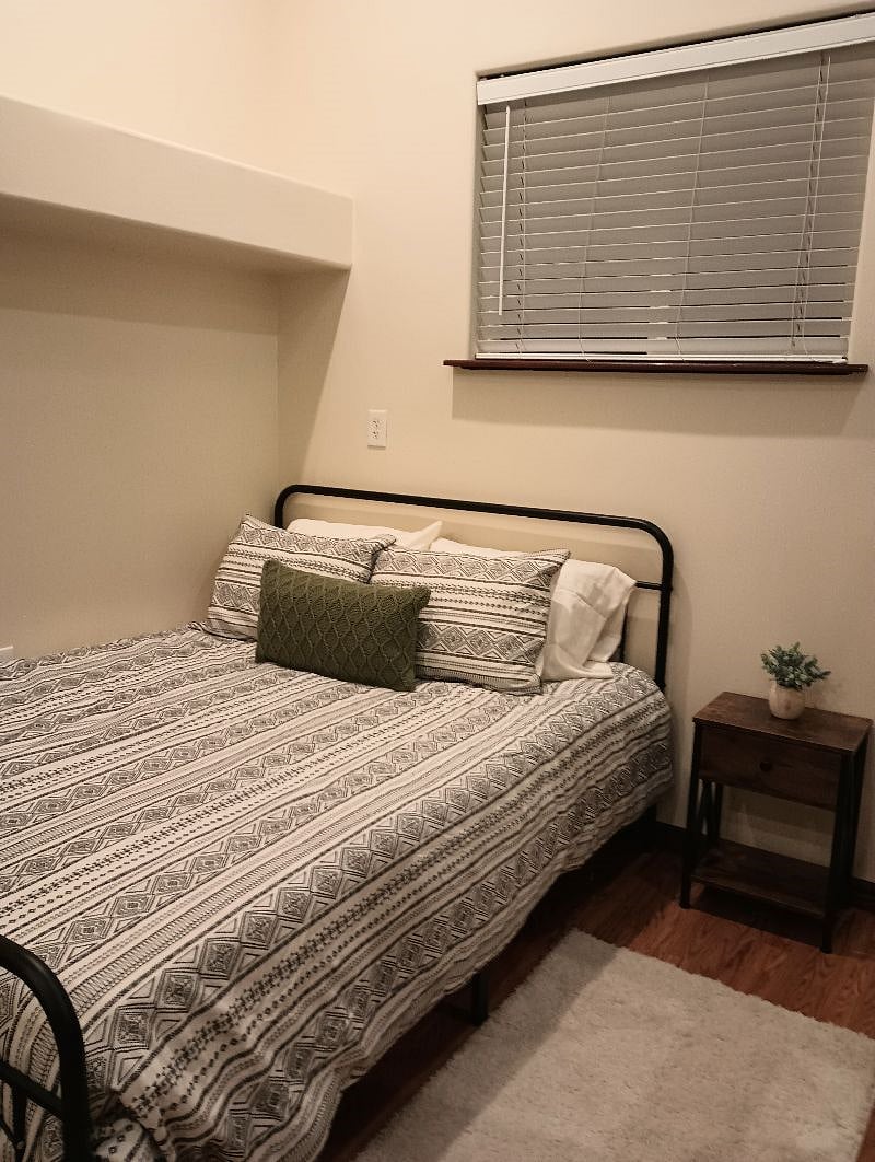 Furnished Finder property 571276_1 photo 13