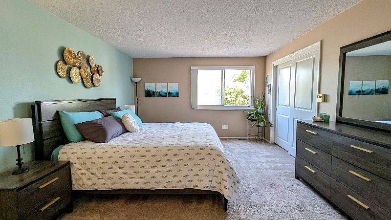 Furnished Finder property 571301_1 photo 3
