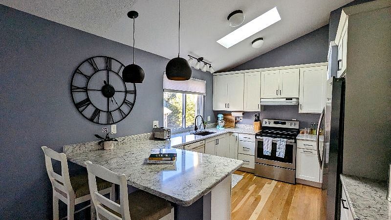 Furnished Finder property 571301_1 photo 14