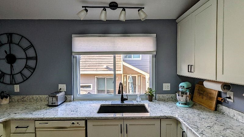Furnished Finder property 571301_1 photo 15