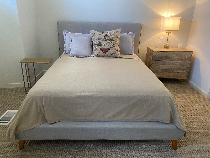 Primary bedroom. New Sisal carpet throughout bedrooms.