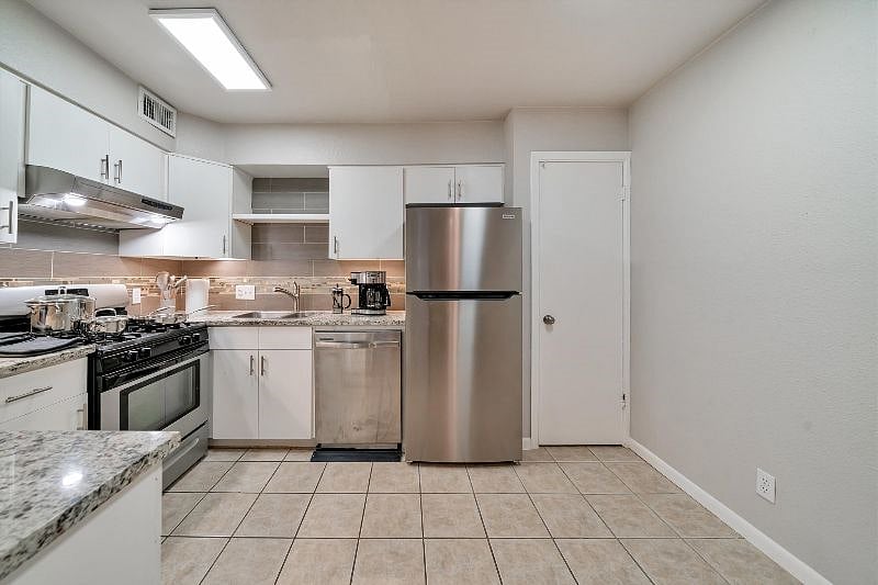 Furnished Finder property 571326_1 photo 7
