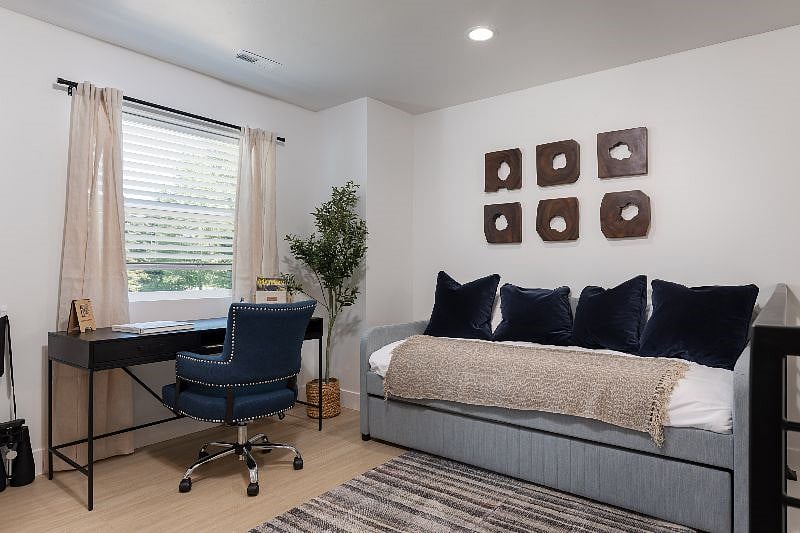 Furnished Finder property 571383_1 photo 7