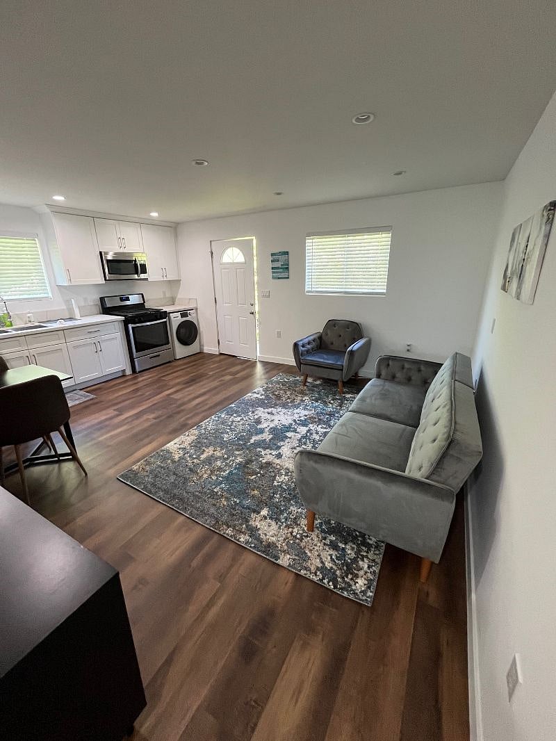 Furnished Finder property 571449_1 photo 5