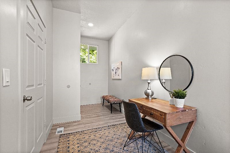 Furnished Finder property 571482_1 photo 11