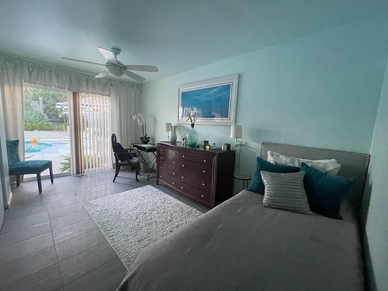 Bedroom 1
$1850 a month
Sliding Glass Door out to pool 