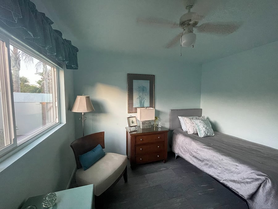 Bedroom 2
$1800 per month
Lots of natural light, large closet space, across hall from bathroom