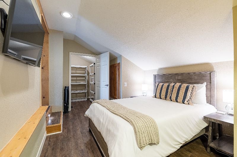 Furnished Finder property 571601_1 photo 23