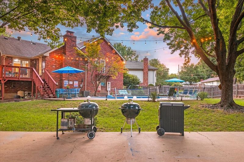 BBQ Grills & Sunset View