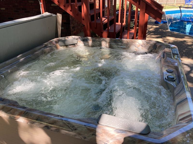 Hot Tub/Spa - 5 Person