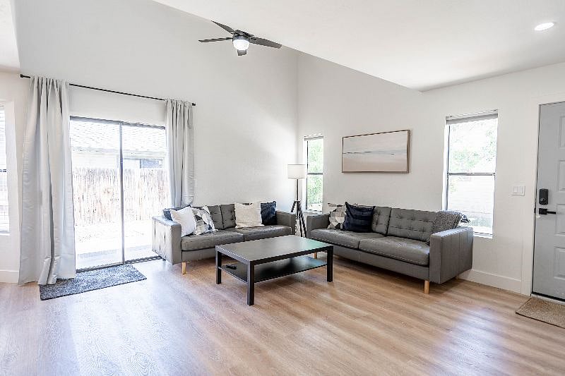 Furnished Finder property 571680_1 photo 17