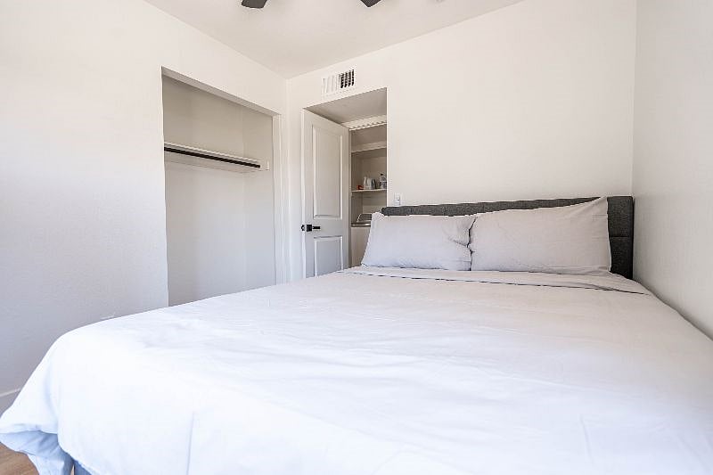 Furnished Finder property 571680_1 photo 23